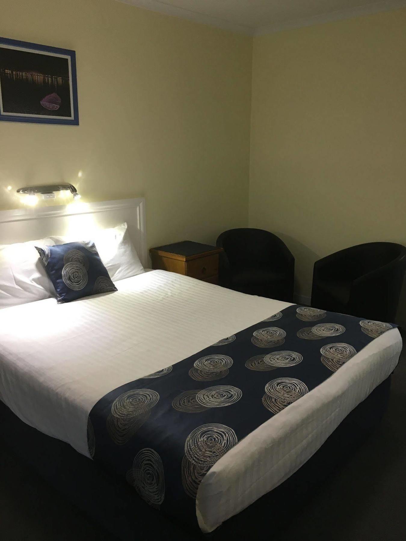 Pelican Motor Inn 메림불라 외부 사진